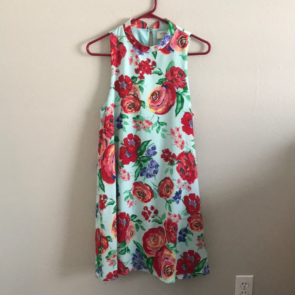 EVERLY Floral Swing Dress - Picture 2 of 7